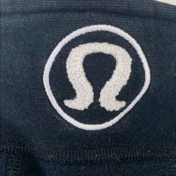 Lululemon Scuba Hoodie - Picture 3 of 5